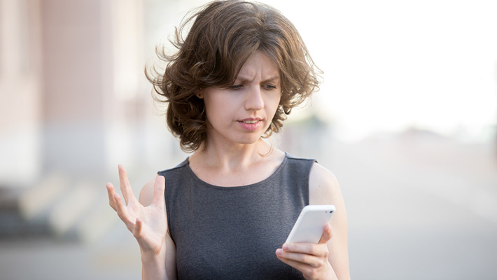 content/en-za/images/repository/isc/2017-images/ksy-08-the-dangers-of-spam-texts.jpg